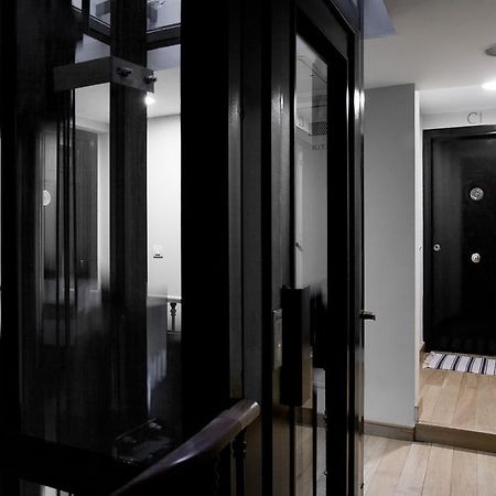 Habitat Apartments Latina Madrid Dış mekan fotoğraf
