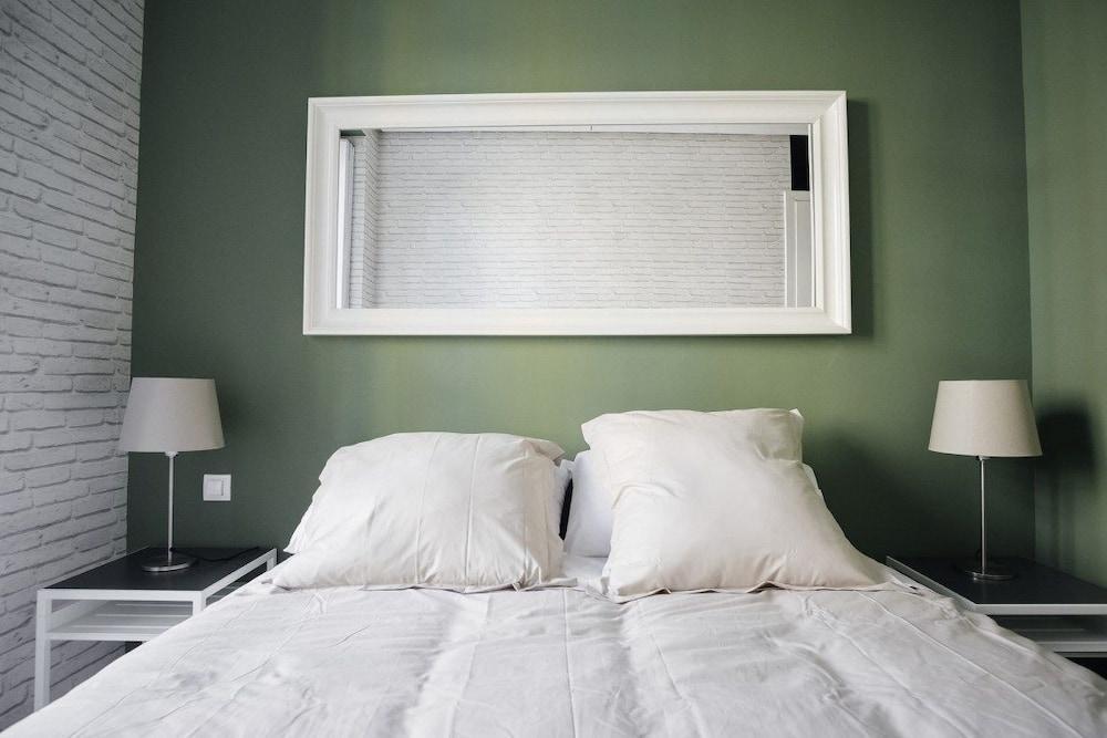Habitat Apartments Latina Madrid Dış mekan fotoğraf